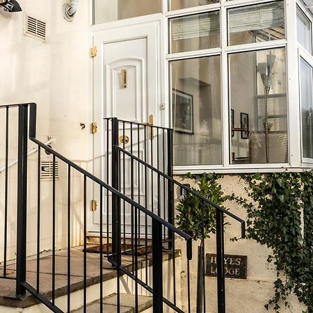 10 Sydenham - By Luxury Apartments Cheltenham Dış mekan fotoğraf