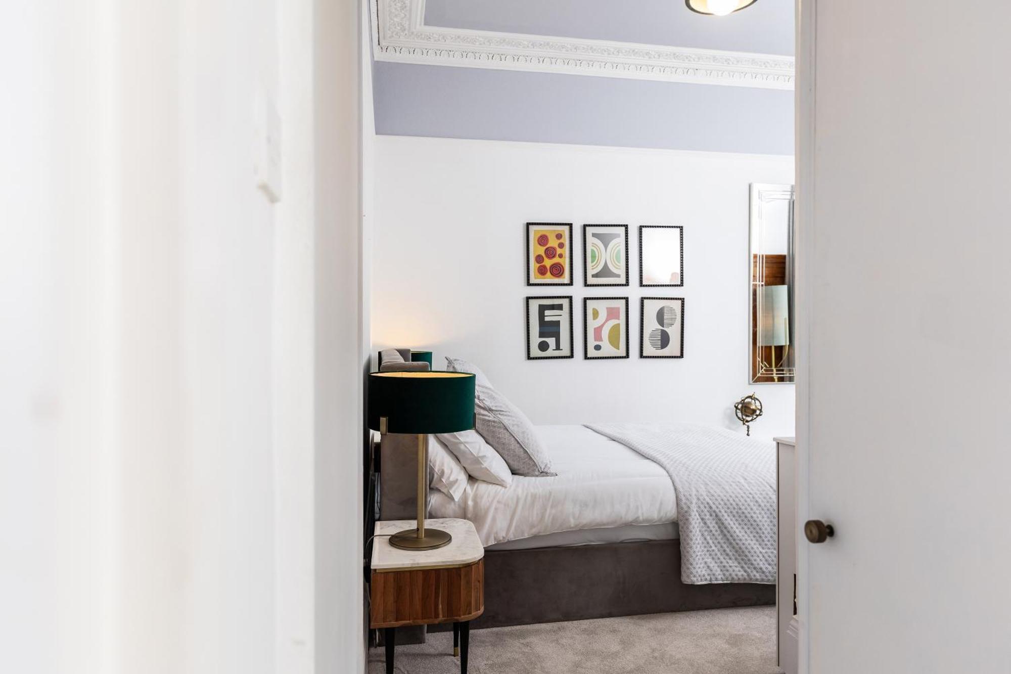 10 Sydenham - By Luxury Apartments Cheltenham Dış mekan fotoğraf